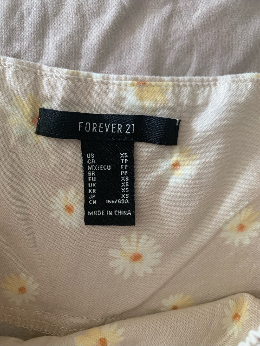 Forever 21 Cream Floral Ruffle High-Waist Shorts - Picture 3 of 3